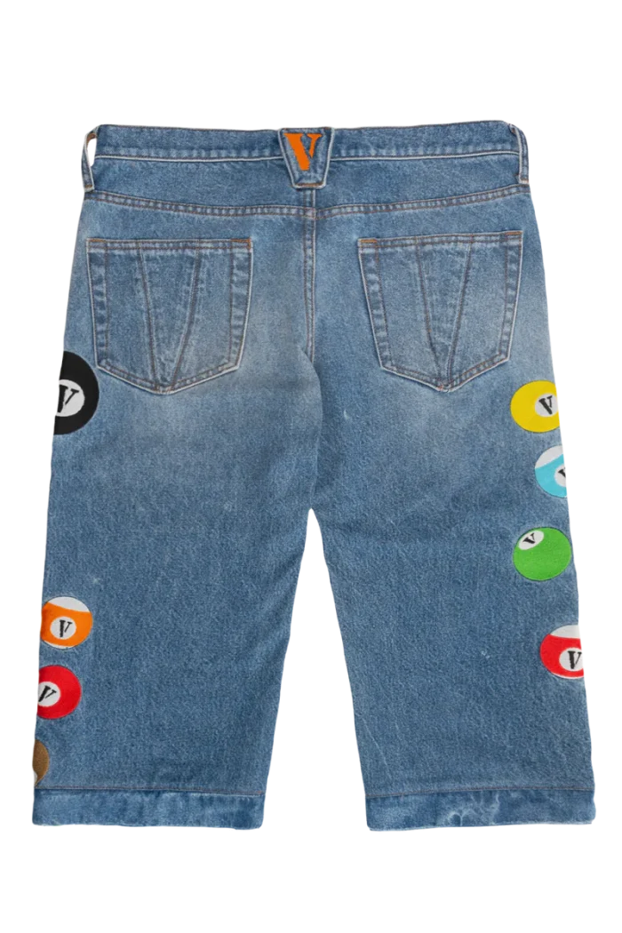 Vlone Shorts with “V” Ball Keychain